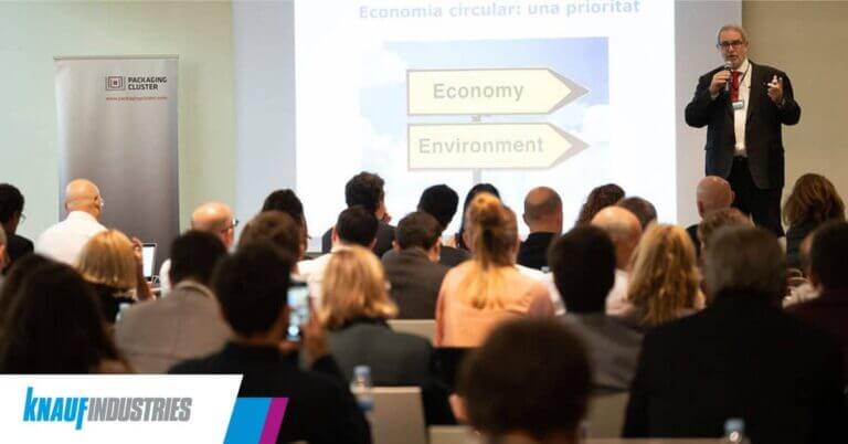 Ferran Tarradellas habla de la economía circular para acabar con la contaminación por plásticos. Fuente: Packaging Cluster