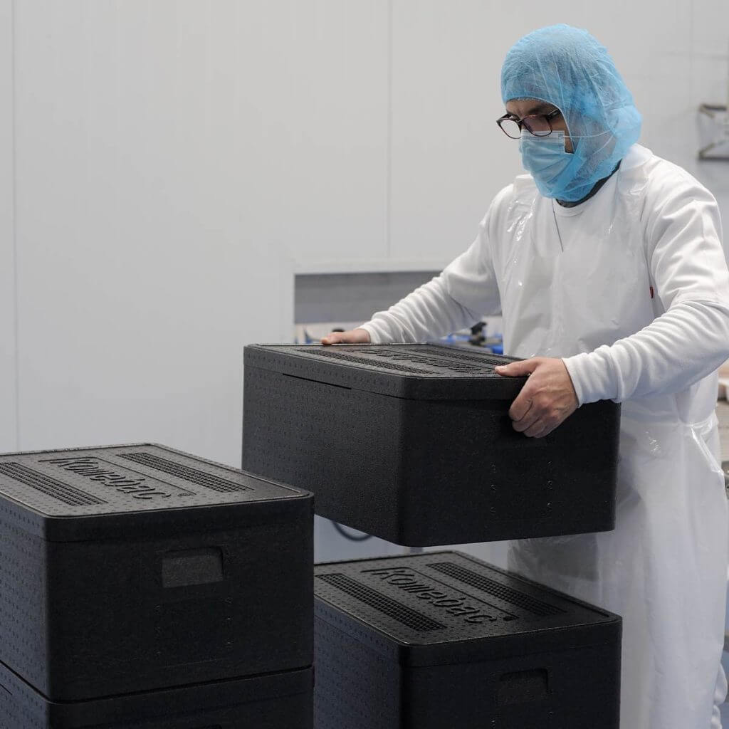 caja de EPP reutilizable y retornable para uso farmacéutico