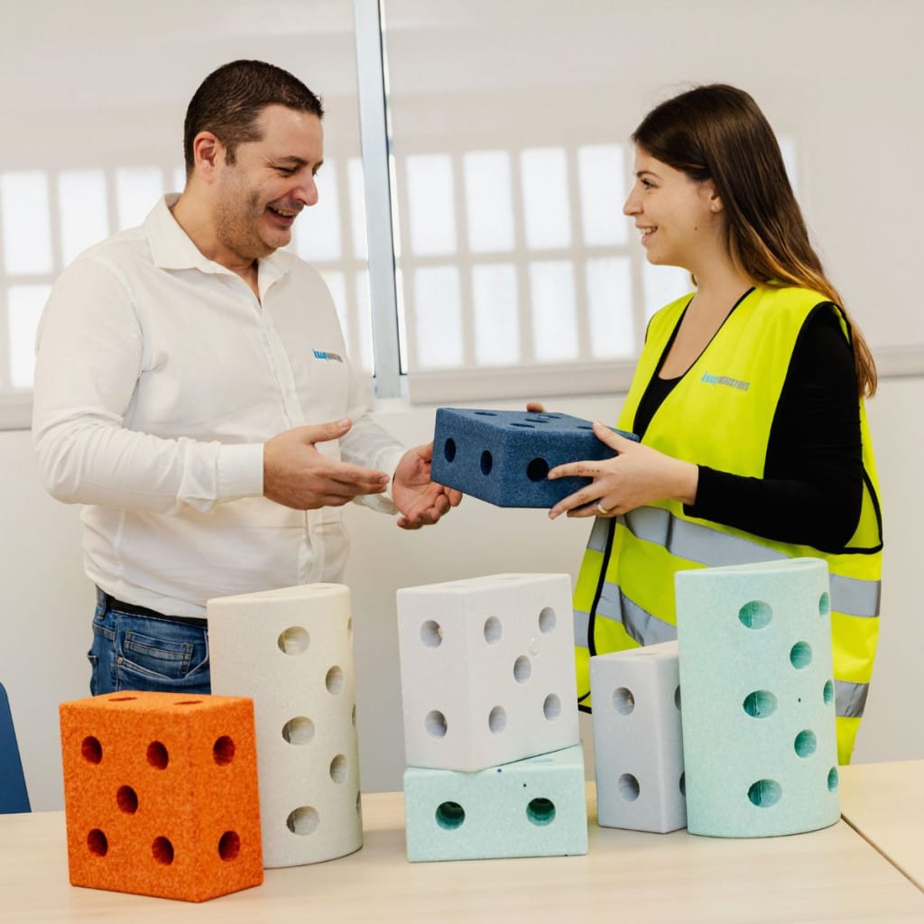 Juguetes en EPP: opción monomaterial en diversos colores
