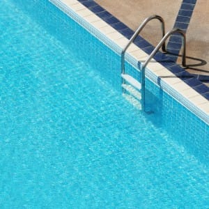 Retos de los constructores de piscinas en España